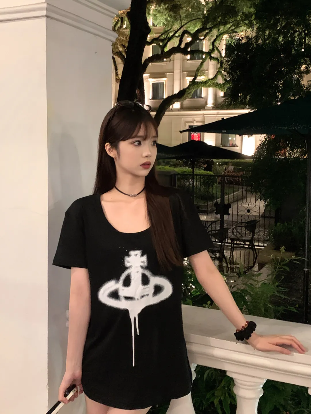 VIVI996 "vivienne west wood Queen Mother West U-neck big T short sleeves. Top trending model. Internet celebrity with millions of fans. PP same style looks good on the upper body. High return rate!